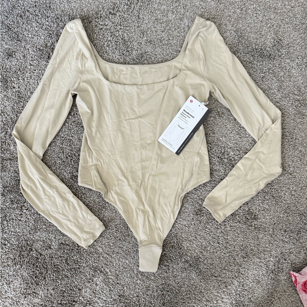 NWT Lululemon Wundermost Ultra-Soft Nulu Square-Neck Longsleeve in Bone, Size 8